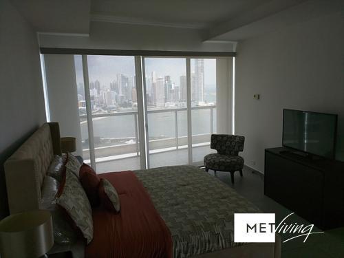 Alquilo/vendo apartamento amoblado ave balboa 2rec - id 6259