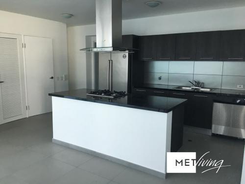 Alquilo apartamento amoblado ave balboa yacht club 2recamaras - id 6403