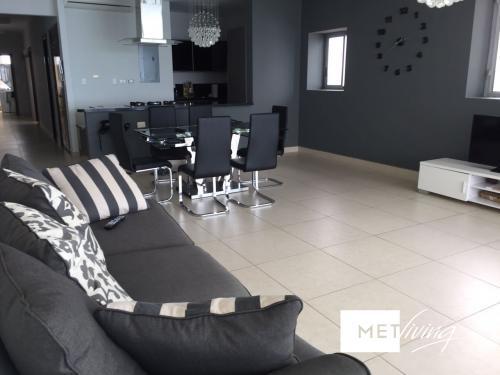 I am selling apartment ave balboa ph rivage 1 bedroom - id 6566