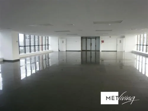 Oficina en avenida balboa - id 3752 — 3