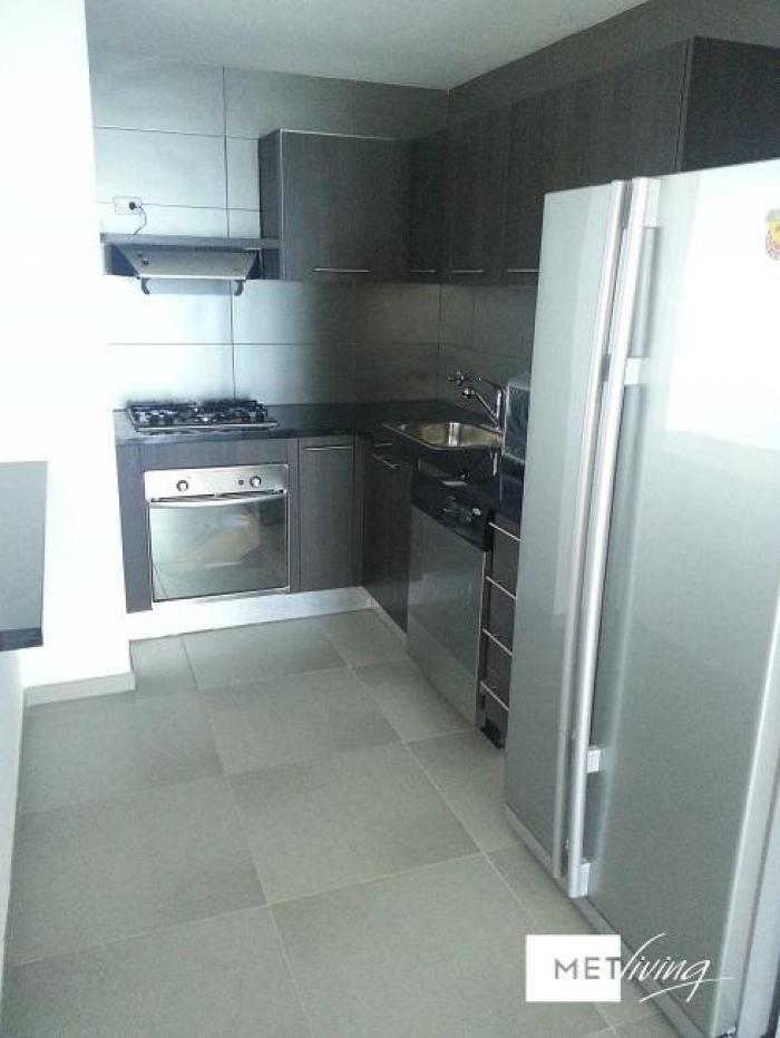 Alquilo apartamento avenida balboa - yachtclub piso alto - id 4776