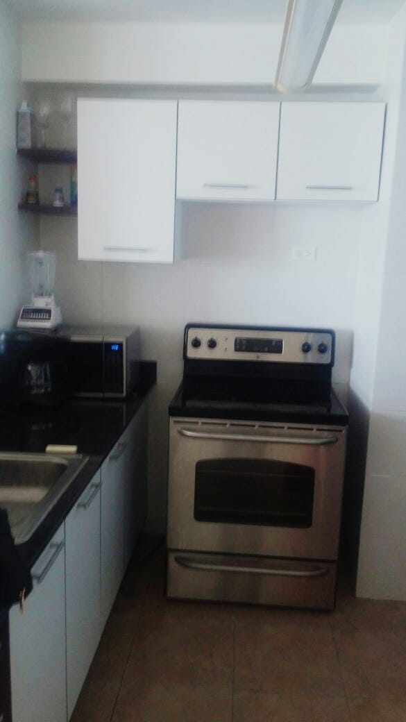 Alquilo ph bayfront tower $1,350/mygc/