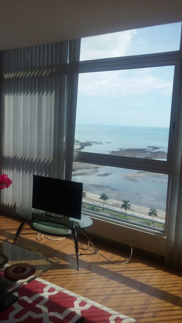 Alquilo ph bayfront tower $1,350/mygc/