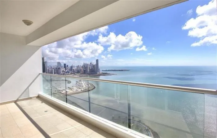 Rivage tower en la av. balboa (id 10620)  — 3
