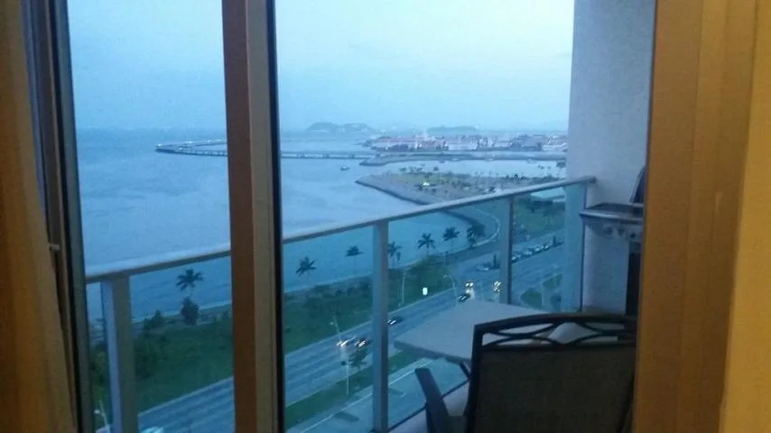 Hermoso apartamento venta avenida balboa panama lha  — 2