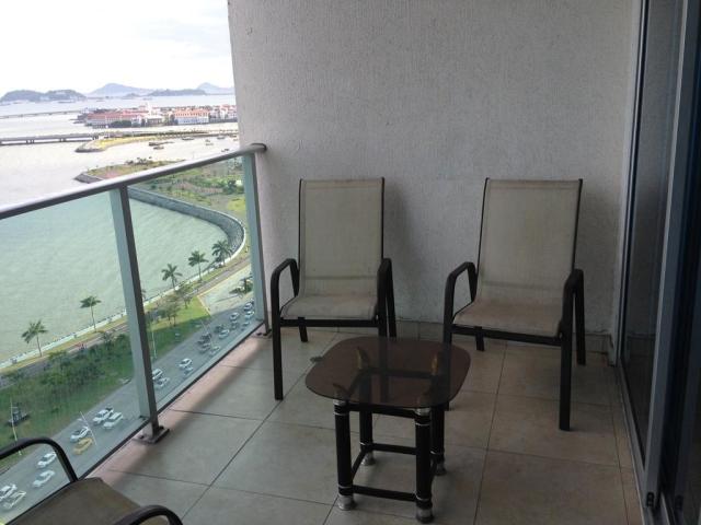 Hermoso apartamento venta avenida balboa panama lha 