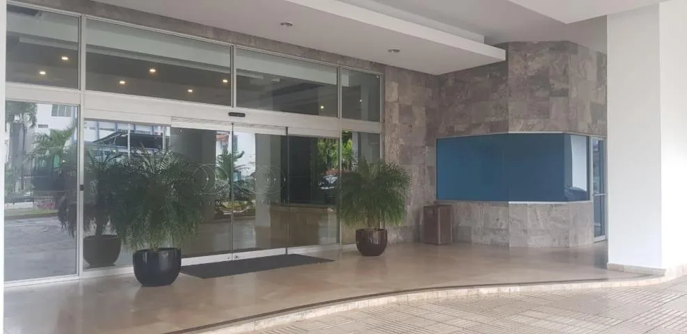 Hermosa vista apartamento venta avenida balboa panama lha  — 2
