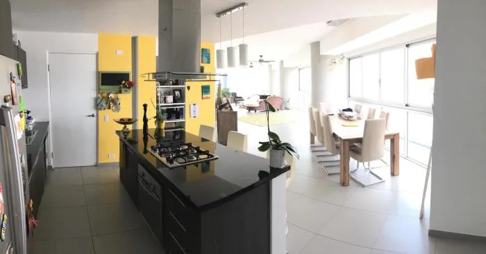 18-6402 af maravilloso apartamento en avenida balboa se vende — 2
