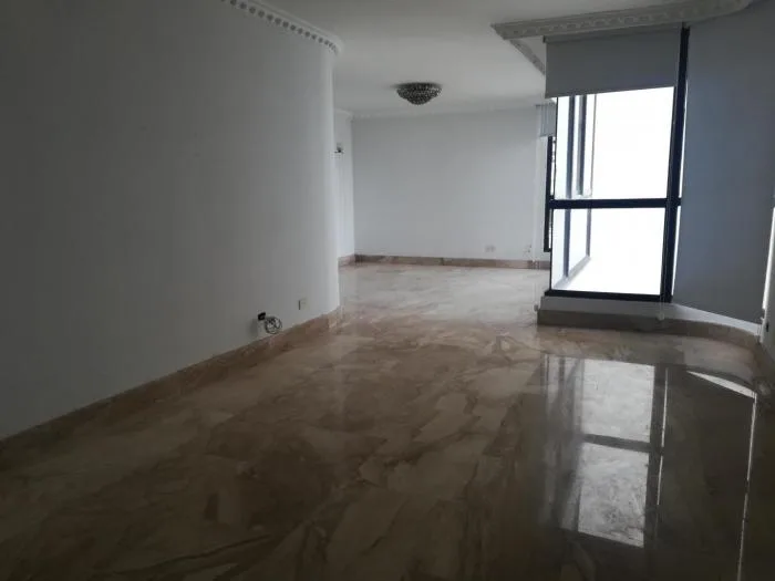 19-4542 af en avenida balboa se vende fantástico apartamento — 4