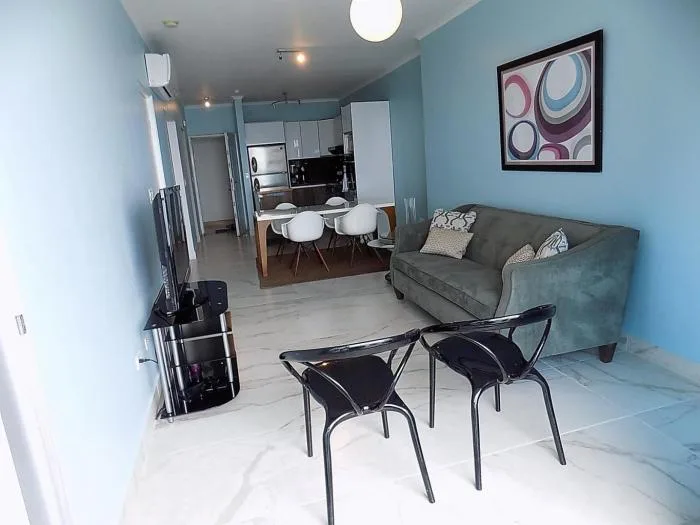 18-8725 af amoblado se vende apartamento en avenida balboa — 2