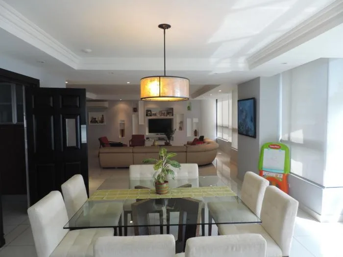 18-1848 af se vende amplio apartamento en avenida balboa — 3