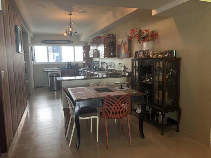 18-6452 af gran apartamento amoblado en avenida balboa se vende