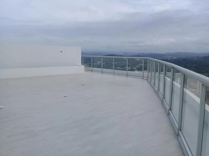 18-2924 af gran apartamento en avenida balboa se vende — 3