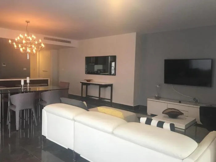 19-4993 af avenida balboa se vende gran apartamento — 2