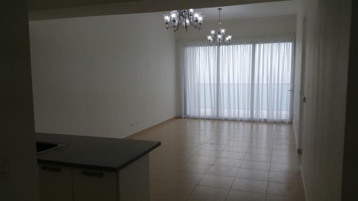 Apartment for rent in ave balboa ph waters upper floor
