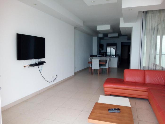 19-9171 af espacioso apartamento en avenida balboa a la venta