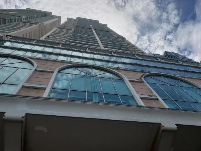 19-7268 af fantástico apartamento amoblado en avenida balboa — 2