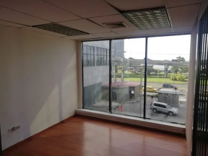 Oficinas en alquiler- av. balboa- mg  — 3