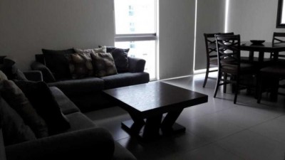 Apartamento completamente amoblado y equipado con linea blanca y muebles de primera. buena ubicacion