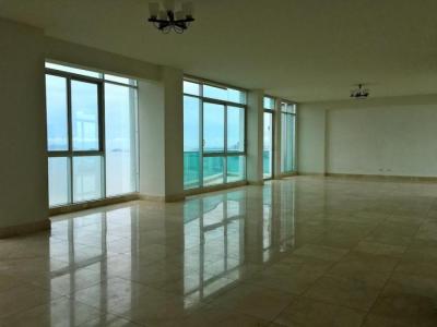 Imposing pent house rental in the exclusive ph ocean 2, costa del este. wide and impeccable spaces m