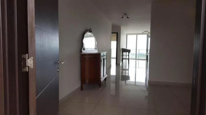 Allure at the park, very large apartment for sale