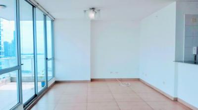 I sell modern apartment with fine finishes. with excellent location steps from the cinta costera and