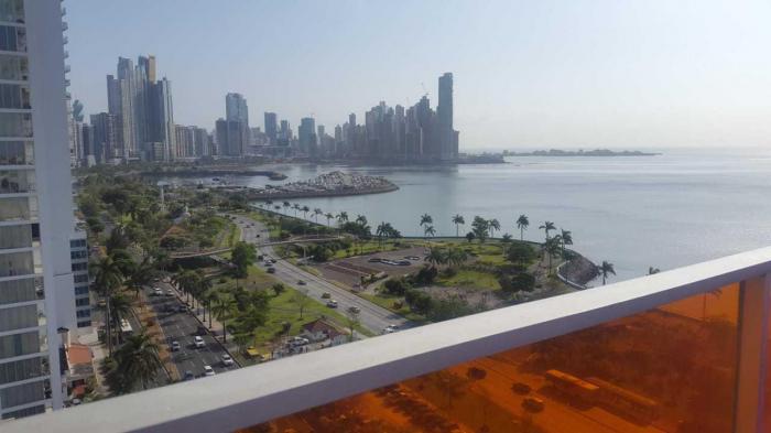 19-2564 af amplio apartamento en venta en avenida balboa