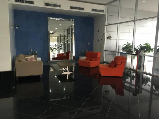 19-2564 af amplio apartamento en venta en avenida balboa — 5