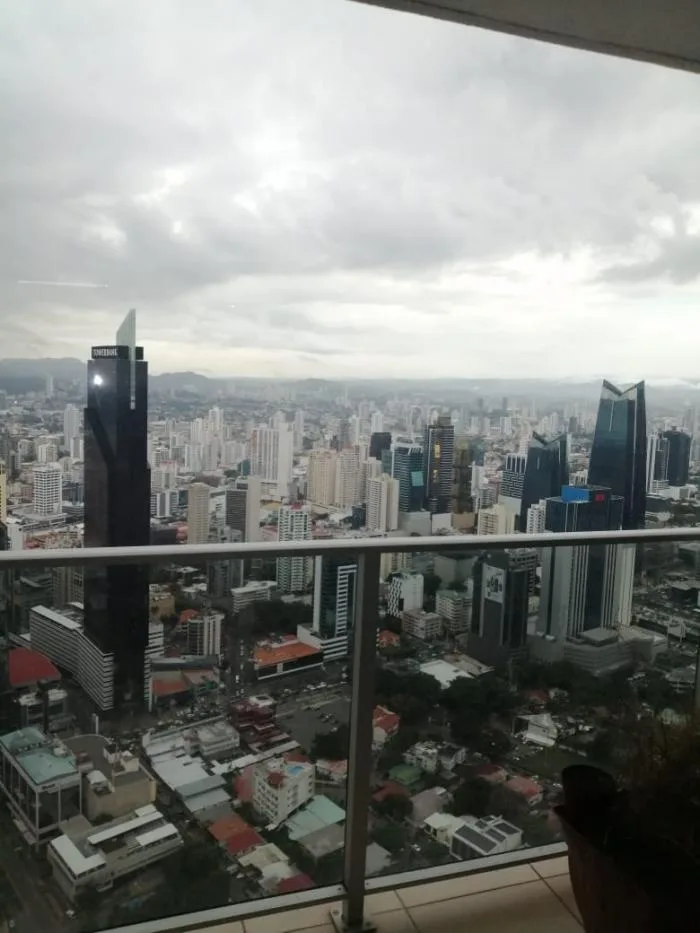 Alquilo apartamento avenida balboa ph water — 2