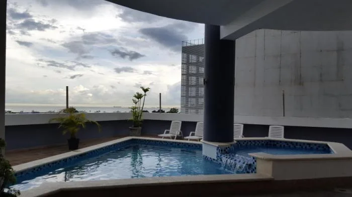 Rocamar avenida balboa 240mts *208579ppz* — 3