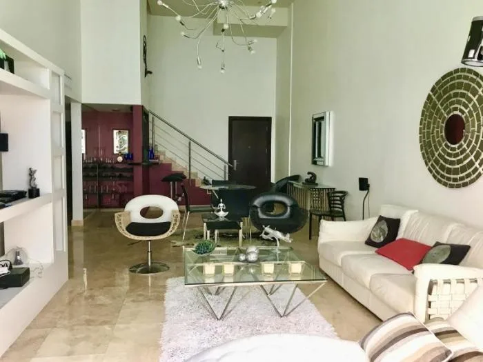 Alquilo apartamento, avenida balboa, duplex con vista al mar  — 3