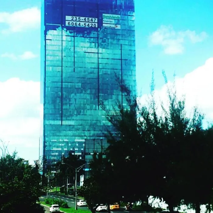 Se alquila cómoda oficina con buena vista — 2