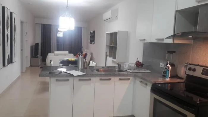 Alquilo apartamento full amoblado frente al mar — 4