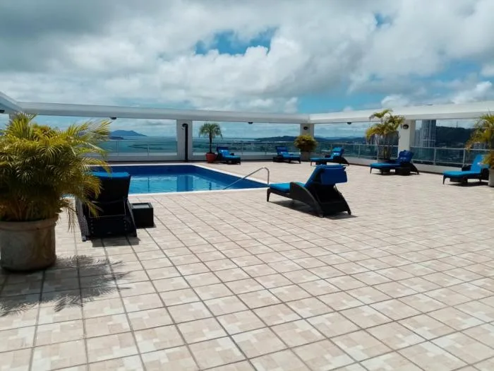 Alquilo apartamento frente al mar amoblado — 2
