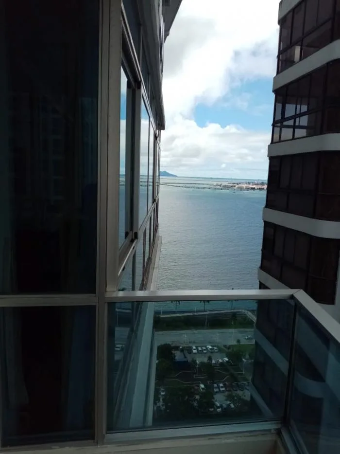 Alquilo apartamento frente al mar amoblado — 3