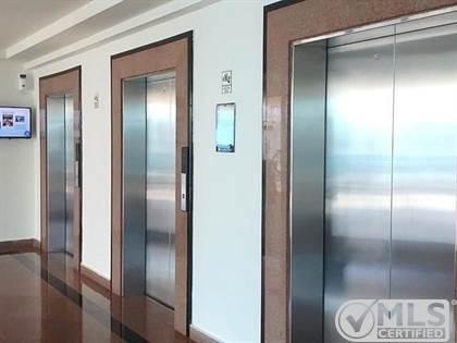 Vendo apartamento remodelado y con vista al mar