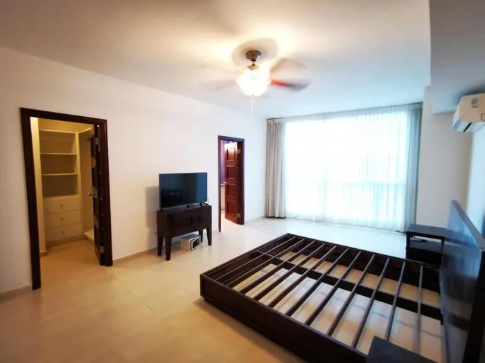 Apartamento avenida balboa grandbay 138mts — 3