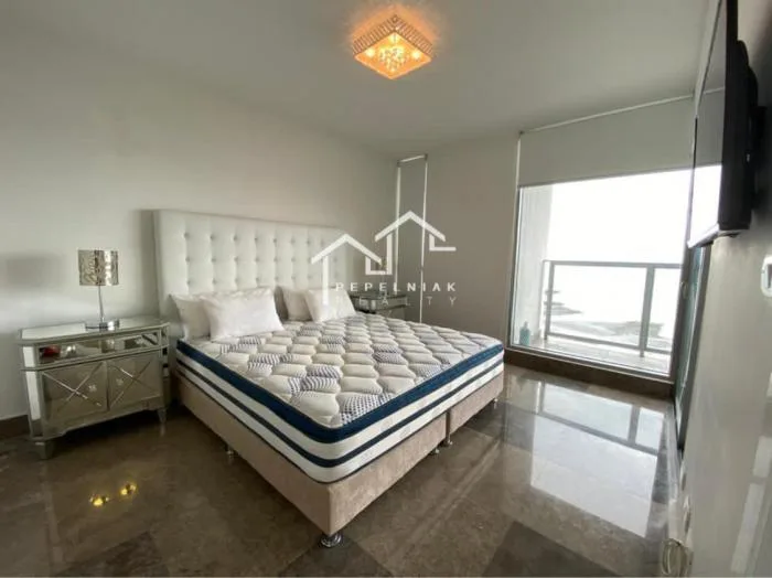 Alquiler con vista al mar en el ph yoo modelo j — 4