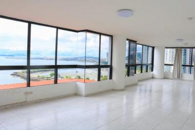 (m) has 335 m2 perfectly distributed in: 4 bedrooms, 3.5 bathrooms, 3 parking spaces, room and