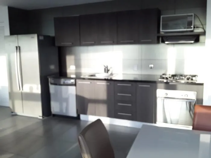 Alquilo apartamento en ave. balboa, ph yacht club. 133mtrs. amoblado, vista al mar. — 4