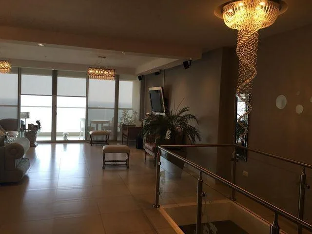 Se alquila/alquilo apartamento en avenida balboa 21-657 vc — 5