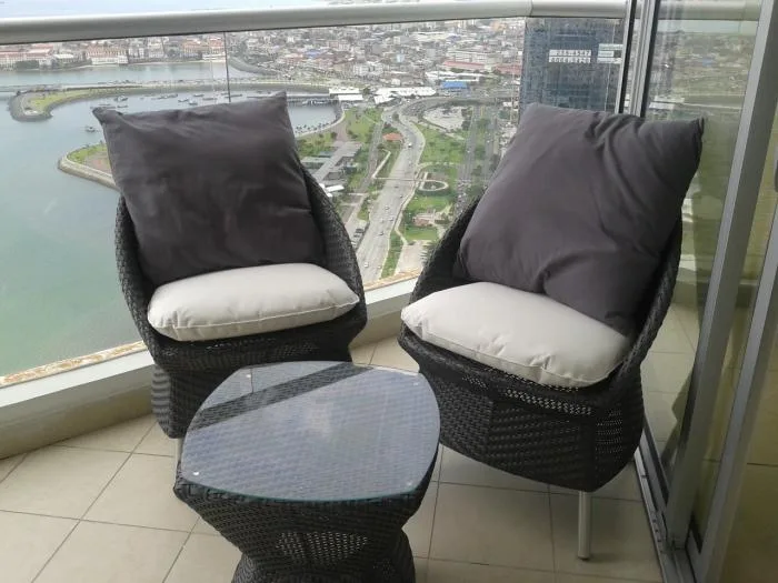 Apartamento disponible en avenida baloboa- amoblado - 2 recamaras — 4