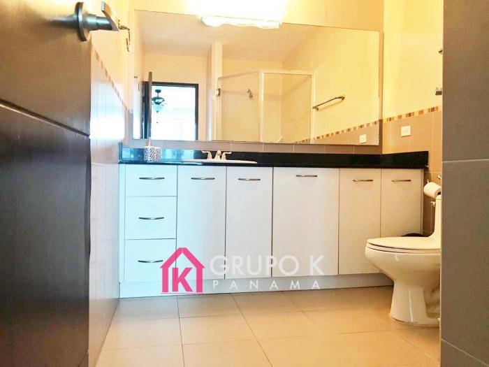 For rent ph bayfront 100mts | avenida balboa