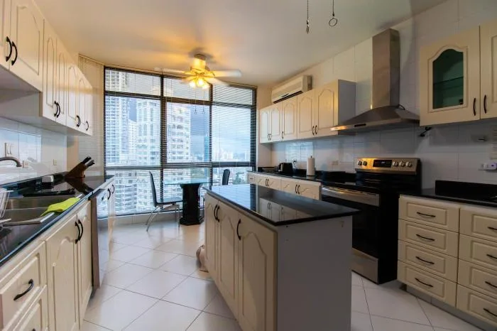 Venta: apartamento amoblado miramar intercontinental, avenida balboa — 5