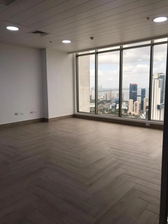 ¡fantástica oportunidad! alquiler de oficina en bicsa financial center — 2
