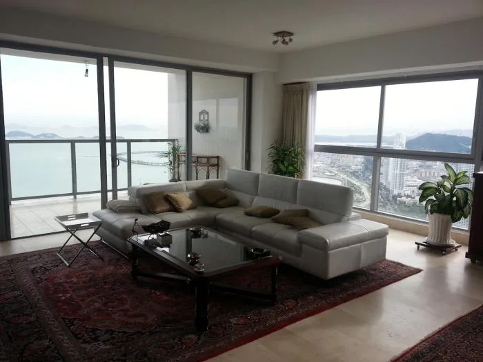 Venta: penthouse en arts & yoo, avenida balboa — 2