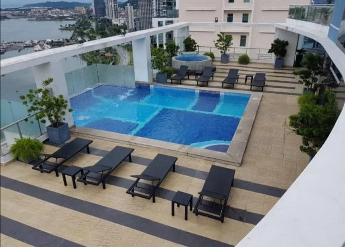 Alquilo o vendo apartamento en ave balboa — 2