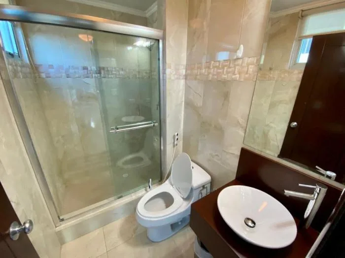 Alquilo o vendo apartamento en ave balboa — 4