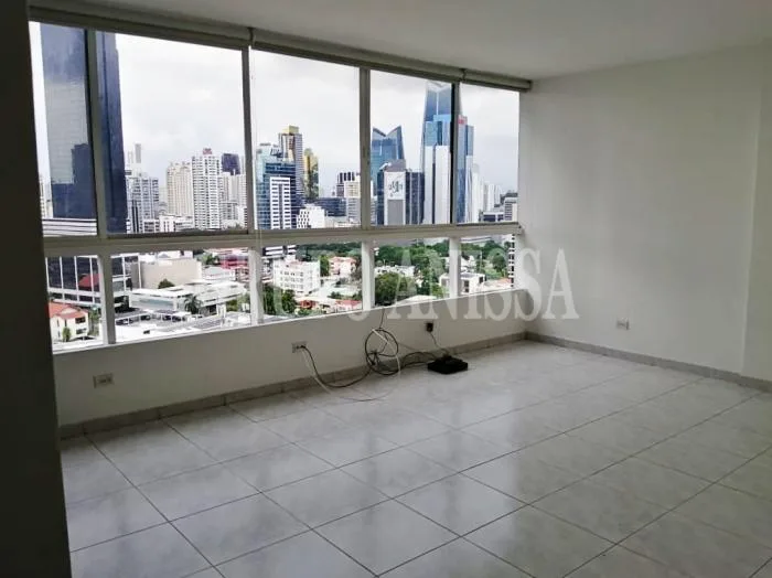 Se alquila apartamento en ave. balboa — 5