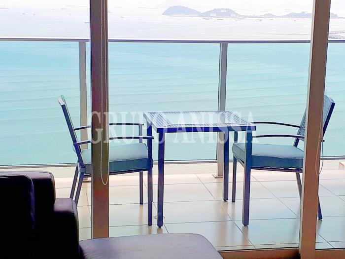 Se alquila apartamento amoblado en avenida balboa 